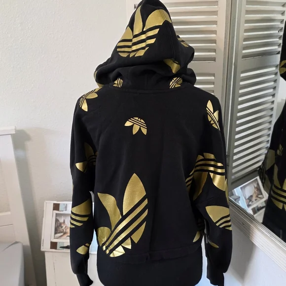 🆕️ Adidas Large Logo Cropped Hoodie - Picture 7 of 12